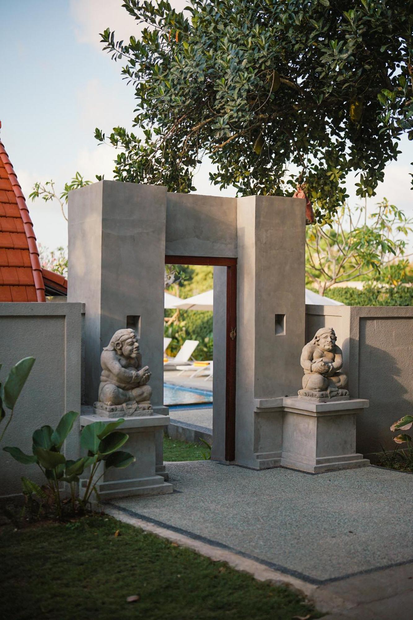 Uma Mani Villa Bali Jimbaran  Exterior photo