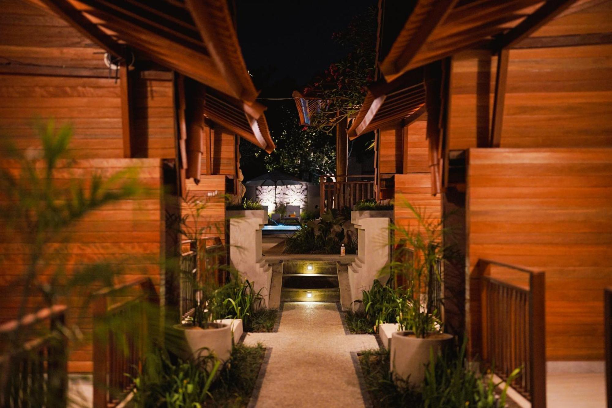Uma Mani Villa Bali Jimbaran  Exterior photo